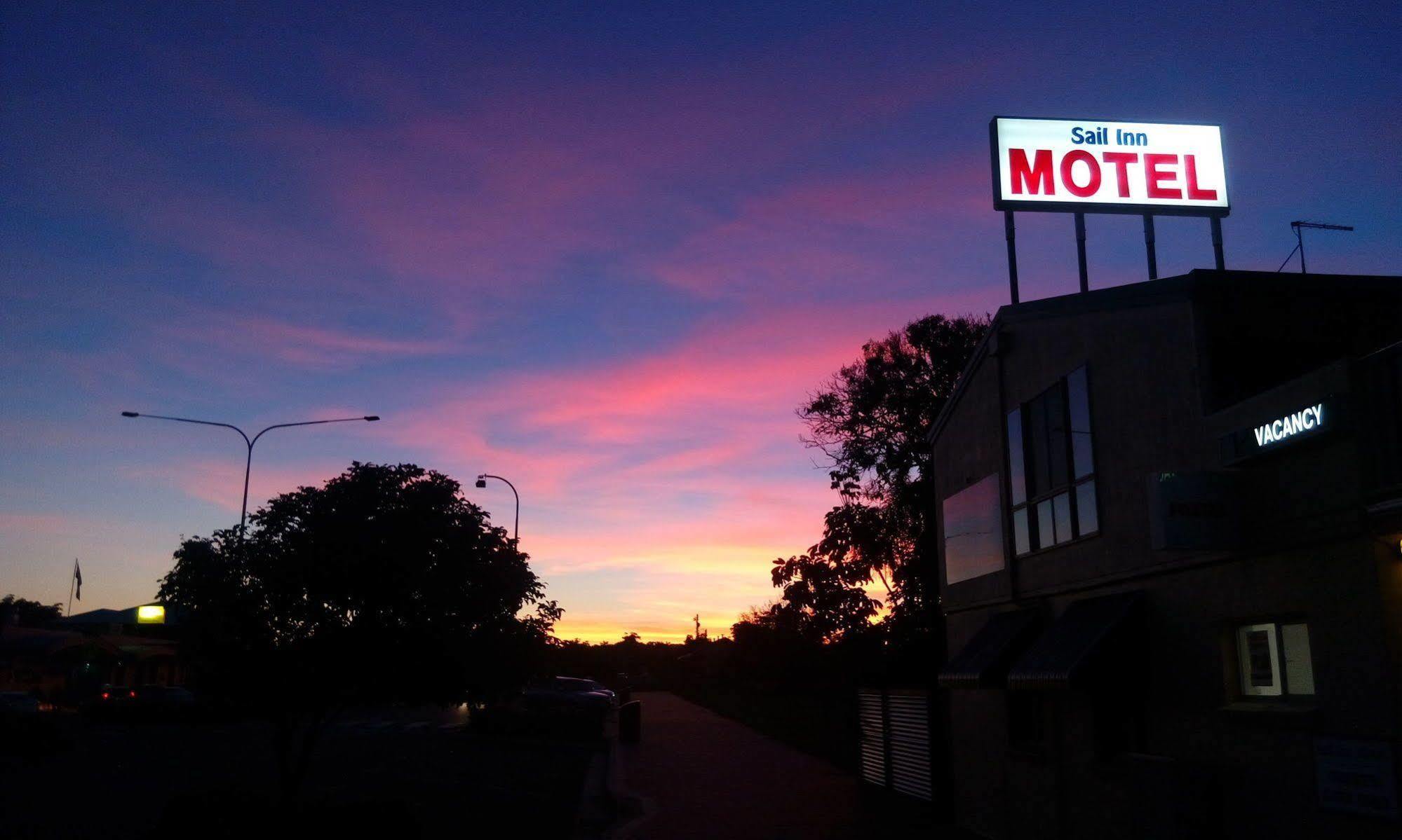 Sail Inn Motel Yeppoon Exteriör bild