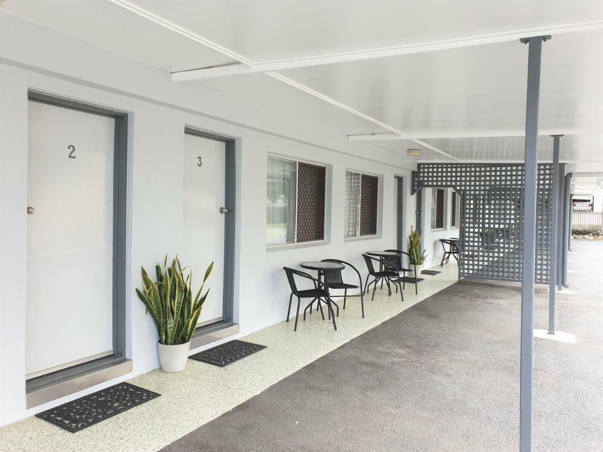 Sail Inn Motel Yeppoon Exteriör bild